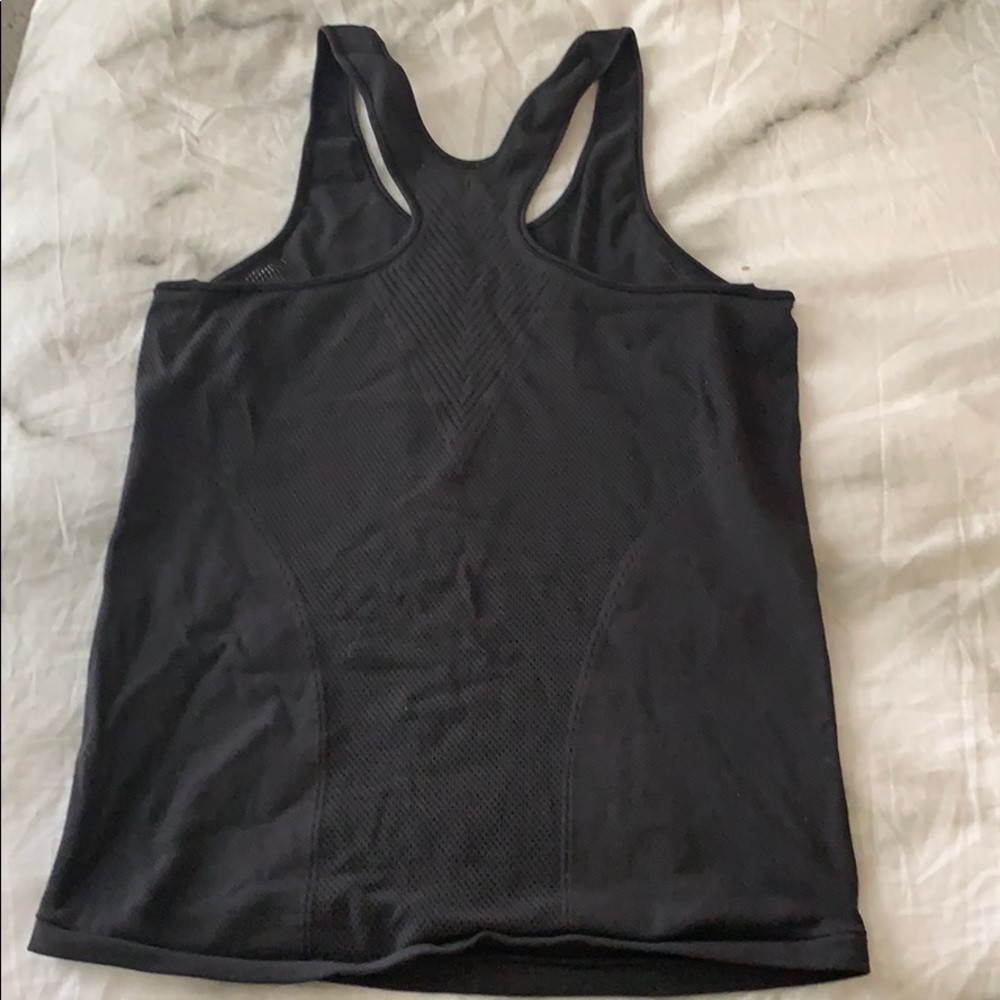 Lululemon sport shirt